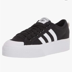 adidas Women's Nizza Platform Sneaker | black/white/white | few scuff marks | 9